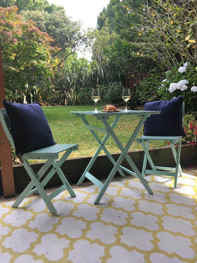 Oneroa Gardens Bed & Breakfast ภายนอก รูปภาพ